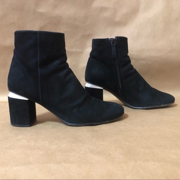 Tory Burch | Jones Suede Block Heel Ankle Booties Classic Minimalist Size 8 - Picture 1 of 13